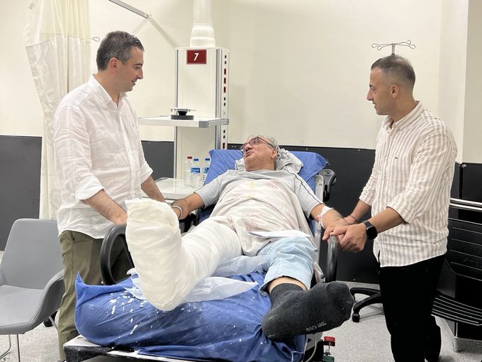 Mecidiyeköy Mahalle Teşkilatımızdan Adem Civelek’e geçmiş olsun ziyareti