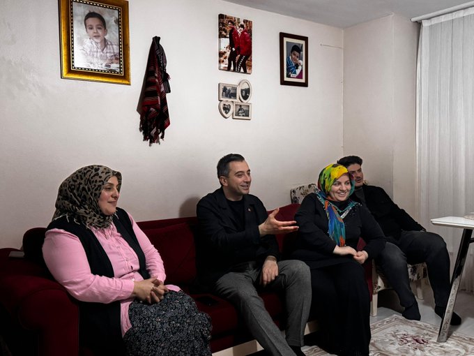 Barbaros Köksaldı ve kıymetli ailesini hanelerinde ziyaret