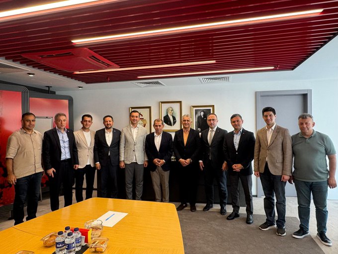 Galatasaray Spor Kulübü Başkan’ı Dursun ÖZBEK’i ziyaret