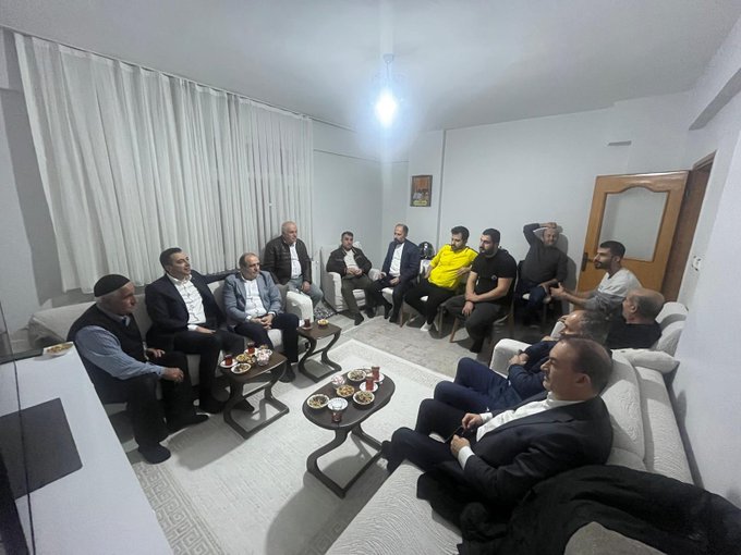 Sabri Menteş ve ailesini hanelerinde ziyaret