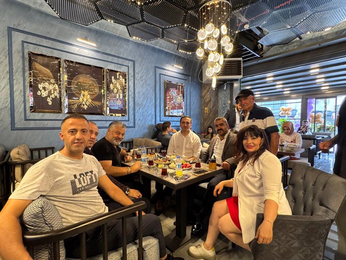 Gülbahar Mahallesi Aura Lounge’un açılışı